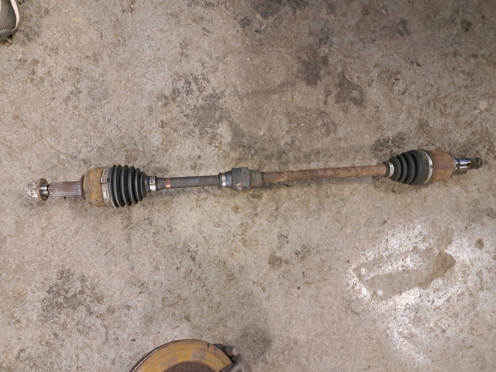 фото №1, Mitsubishi space star ii 12- привідний вал права 1.2