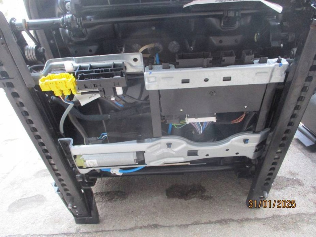 Mercedes w212 amg e63 сидіння заднє сидіння обшивки шкіра вентильовані масаж eu Київ