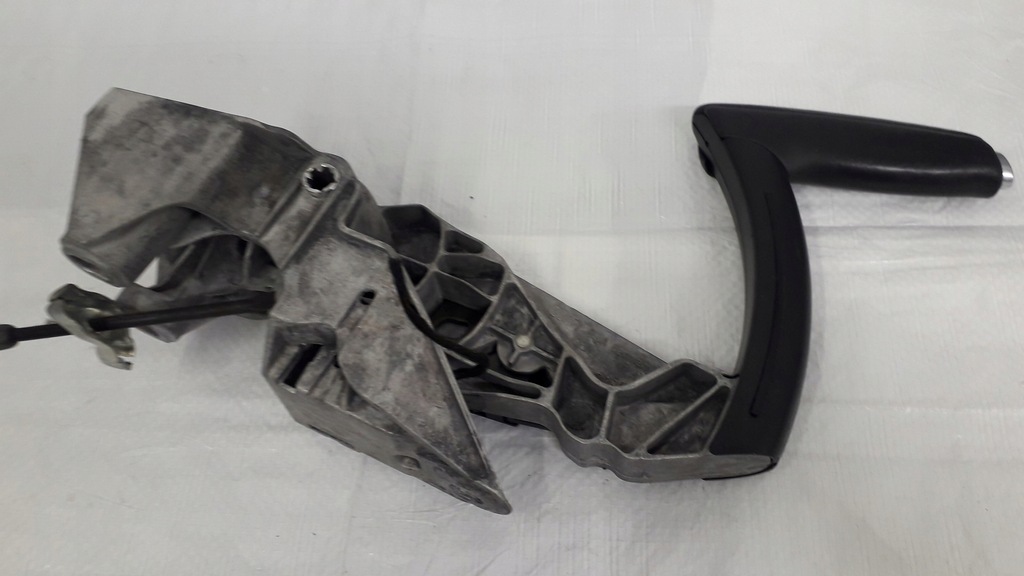 фото №15, Важіль гальма ручного audi a3 8p europa 8p0711303a