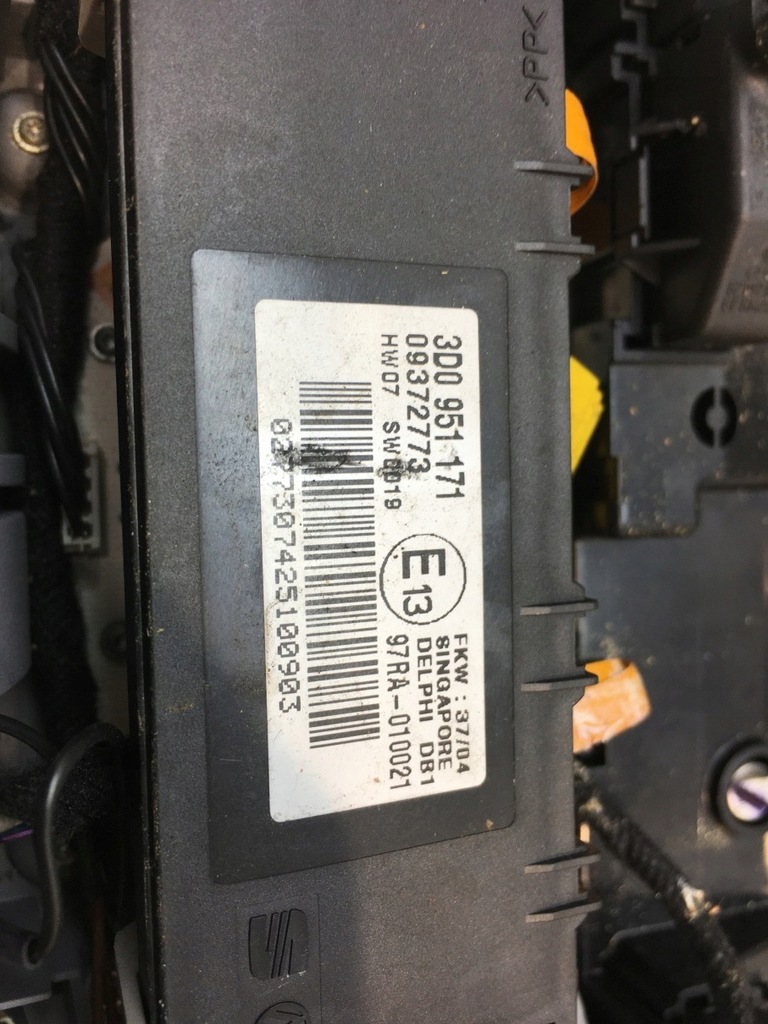 фото №7, Лампа сидіння перед vw phaeton 3d0947106k