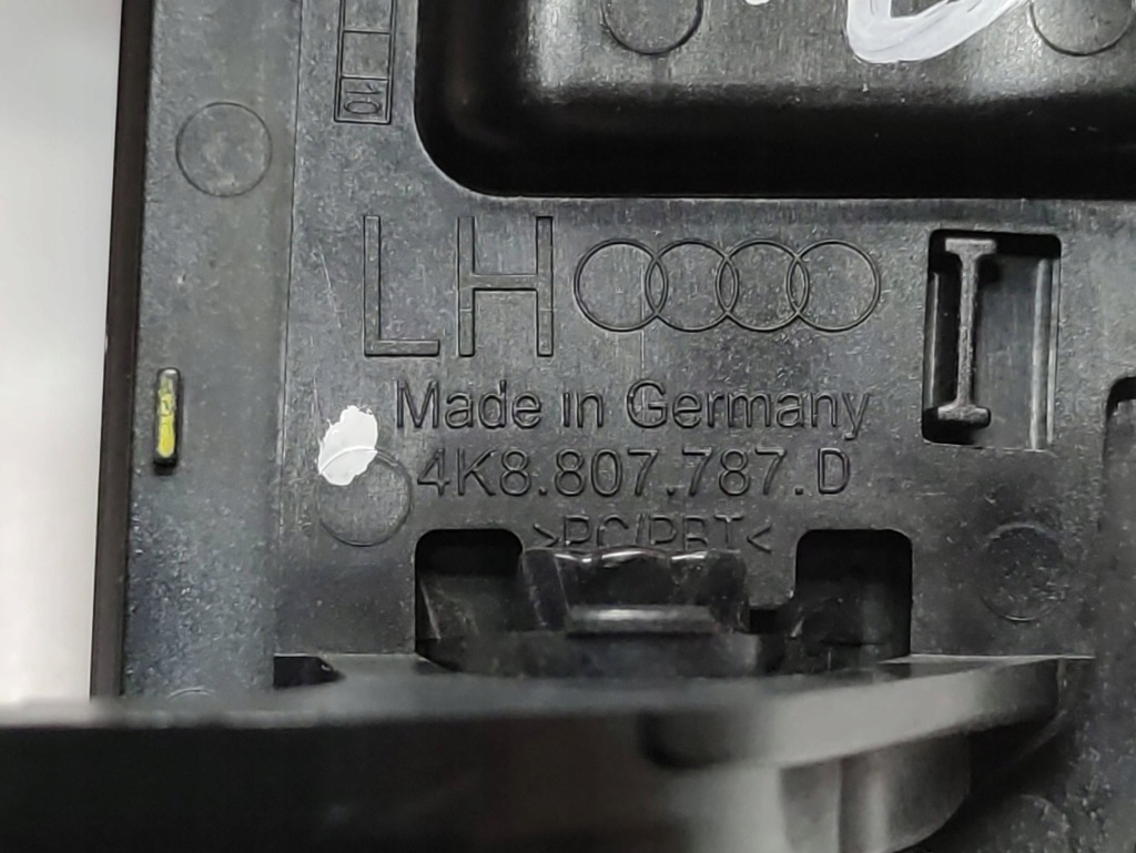 Audi a7 4k заглушка омивача лампи ліва 4k8807787d Київ