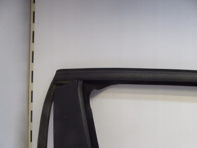 фото №3, Alfa romeo 159 рамка прокладка двері задня лівий