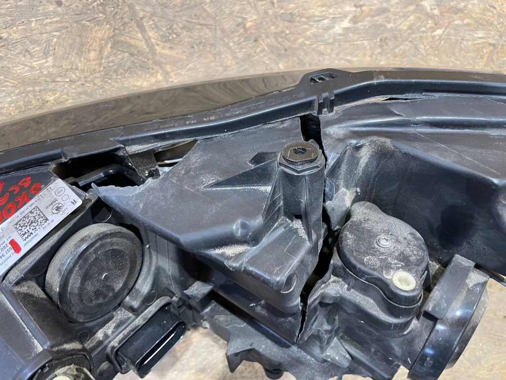 фото №9, Skoda scala 19- лампа права перед передня full led