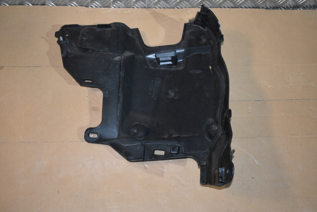 фото №1, Idealna захист стіни перегородки права mercedes w167 1