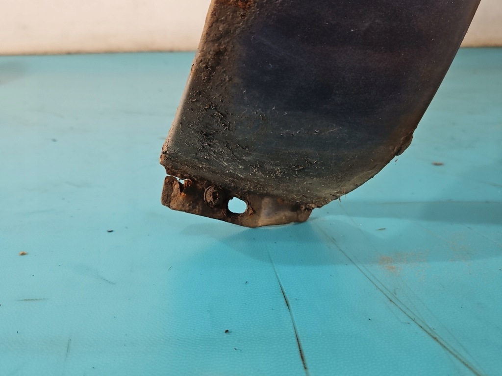 фото №12, Крыло перед правый suzuki grand vitara i 98-05 версия na накладка