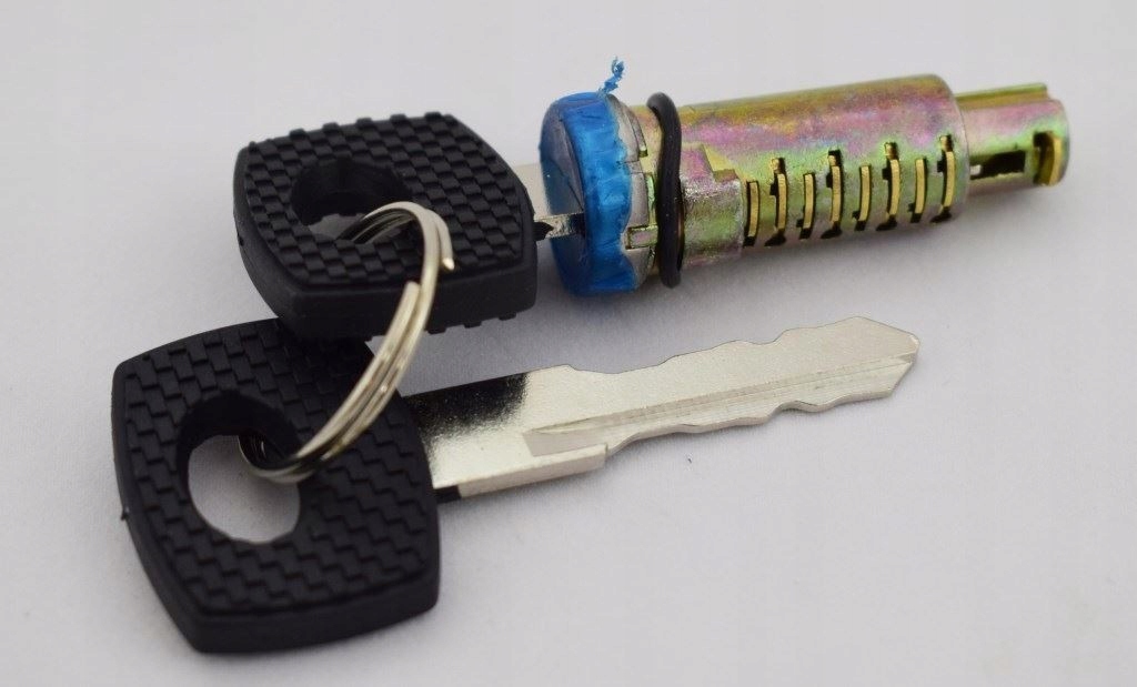 фото №1, Вкладка замка mercedes actros axor atego комплектная