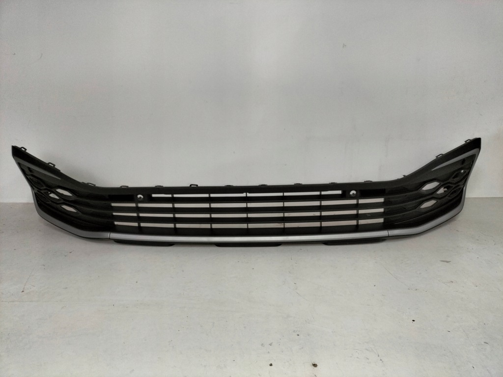 фото №1, Спойлер решётка радиатора перед vw golf 8 viii 19- alltrack