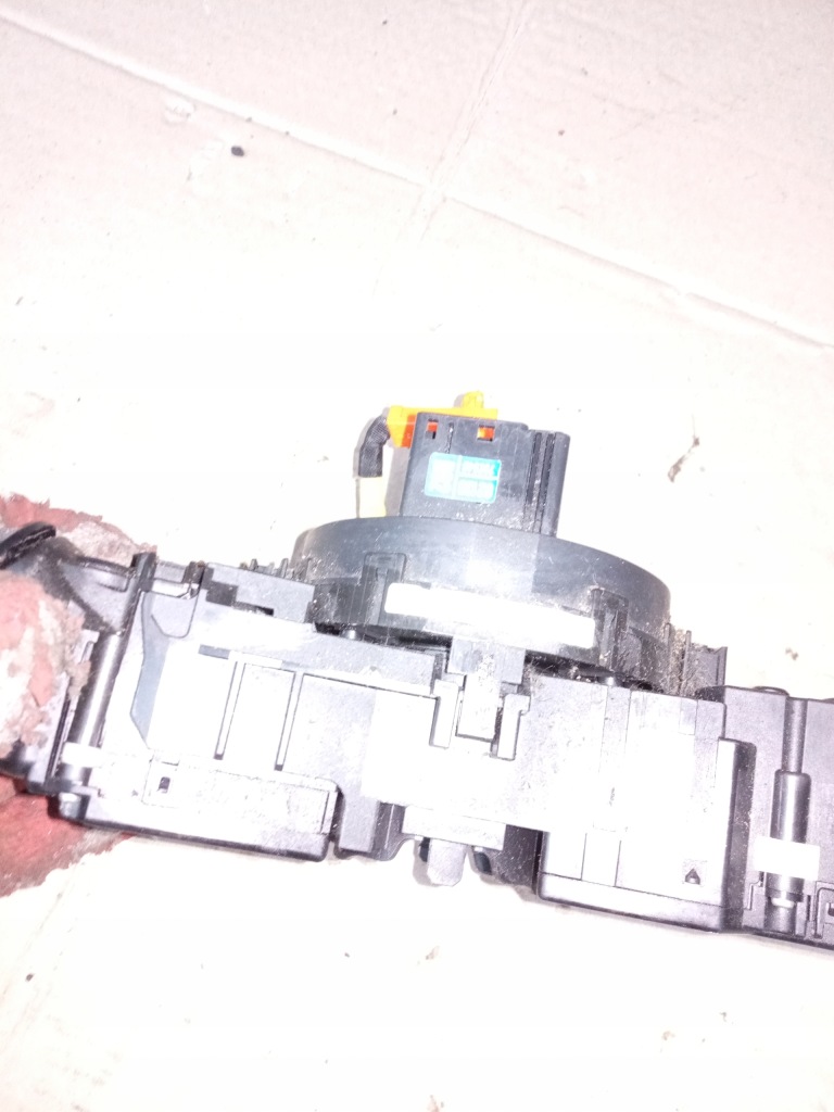 Toyota auris 2 13-18 стрічка датчик kąta повороту перемикачі вживаний Зі Шроту