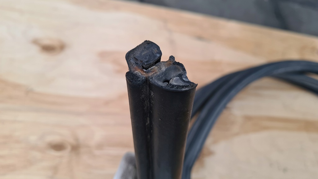 фото №4, Mercedes actros mp4 прокладка дверь правых