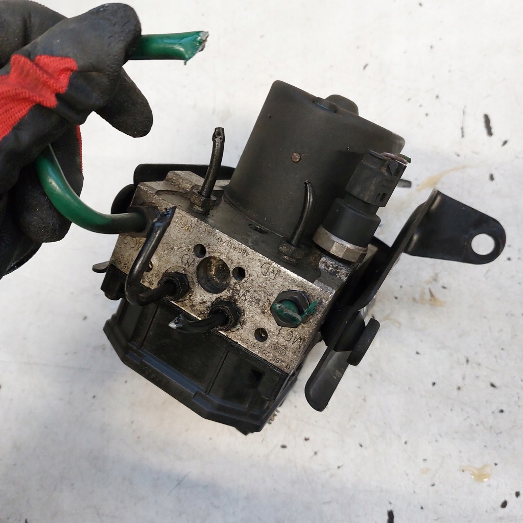 фото №8, Citroen xsara picasso насос abs bosch 0265950072 0265225158