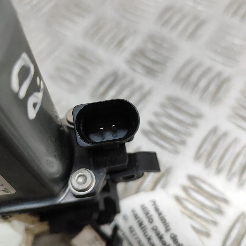 фото №7, Audi a8 s8 d4 4h 2011 правая сторона моторчик доводчик дверь передних