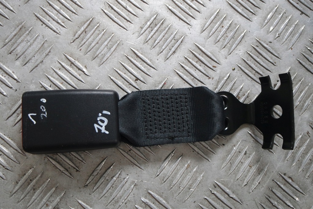 фото №1, Кліпса поперечина задня maserati levante 670012514