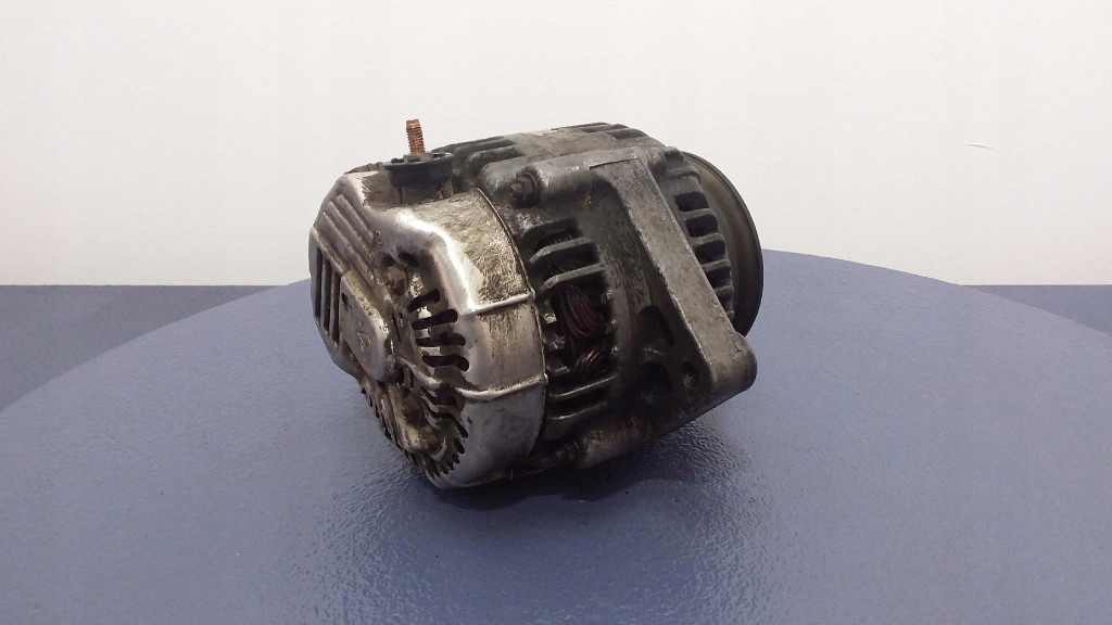 Toyota corolla e11 2.0 d4d генератор Оригинал