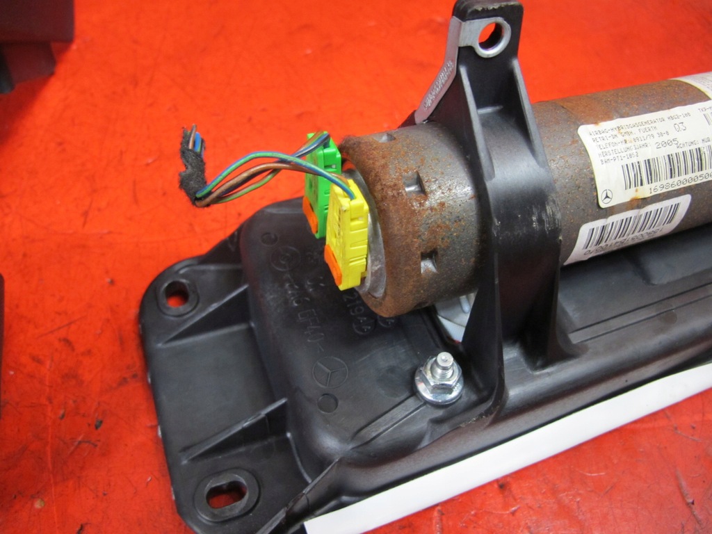 фото №8, Mercedes w169 a подушки безопасности подушка безопасности приборная панель консоль ремни