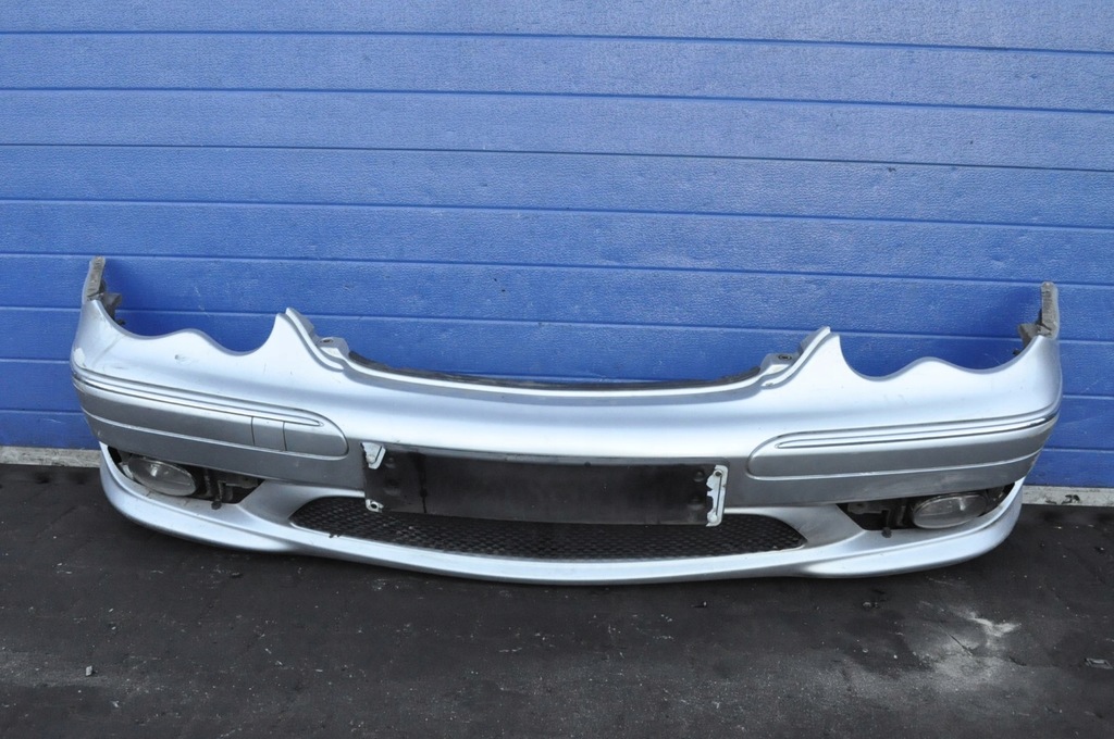 фото №1, Mercedes c w203 бампер перед передній amg