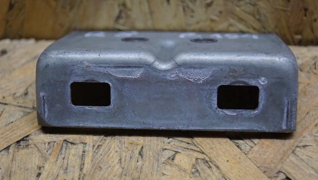 фото №4, Кронштейн audi r8 420 857 245