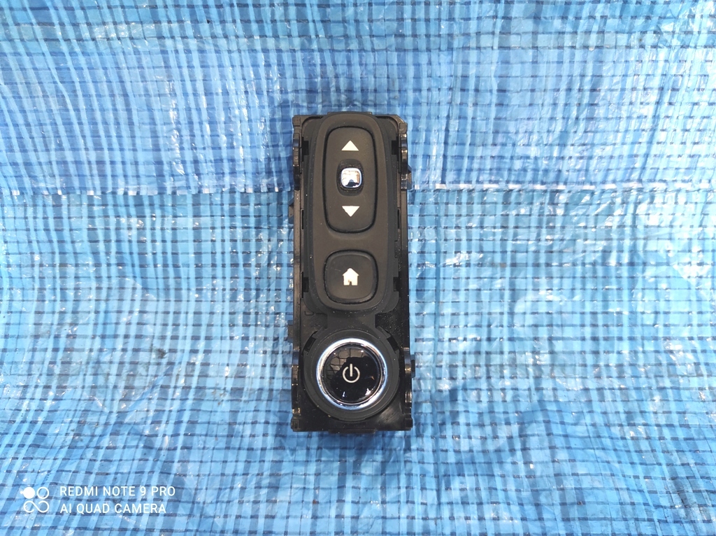 фото №1, Панель переключатель навигации renault clio iv