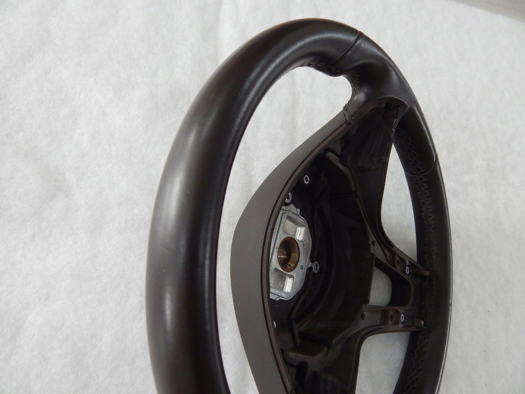 фото №8, Mercedes w447 w205 w246 x253 w166 w177 - воздуховод pod лепестки переключения коричневая ory