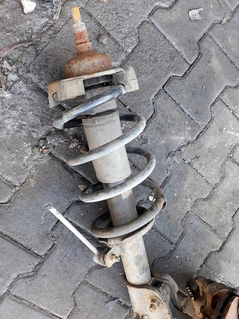 фото №5, Амортизационная стойка правый vivaro renault traffic 1.9 dci