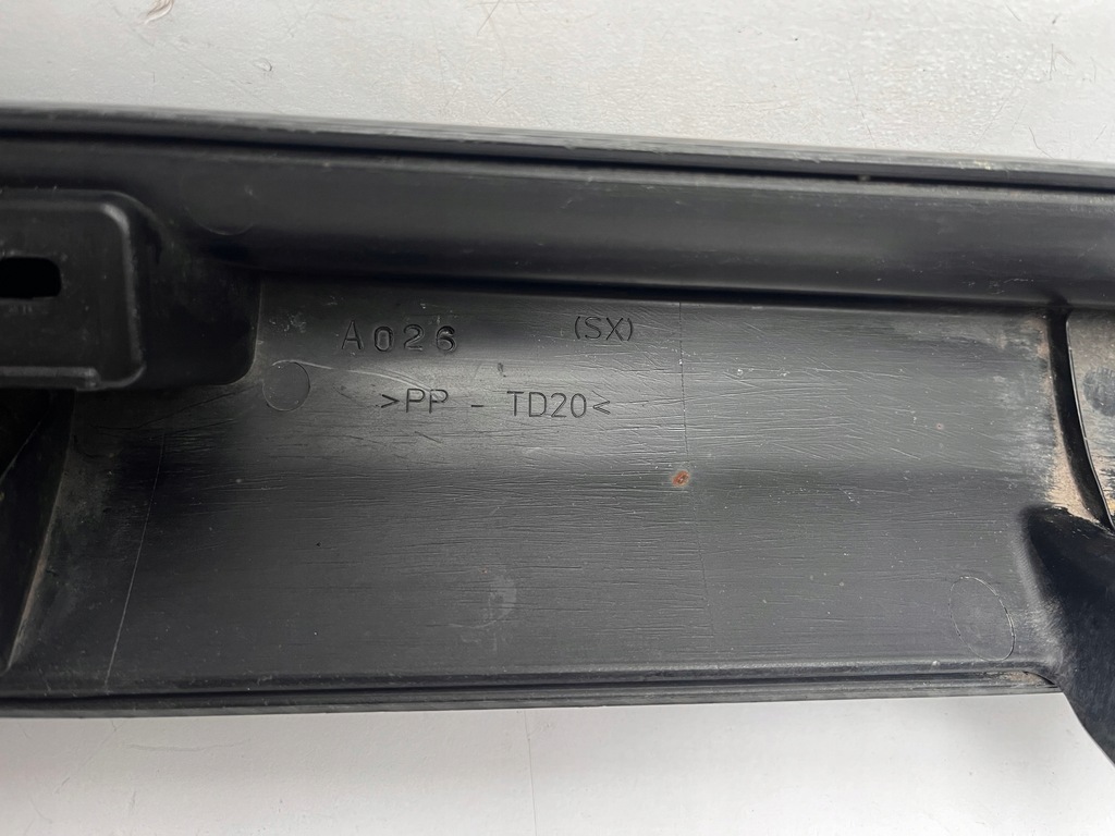 фото №8, Молдинг поріг ліва карбон alfa romeo giulietta