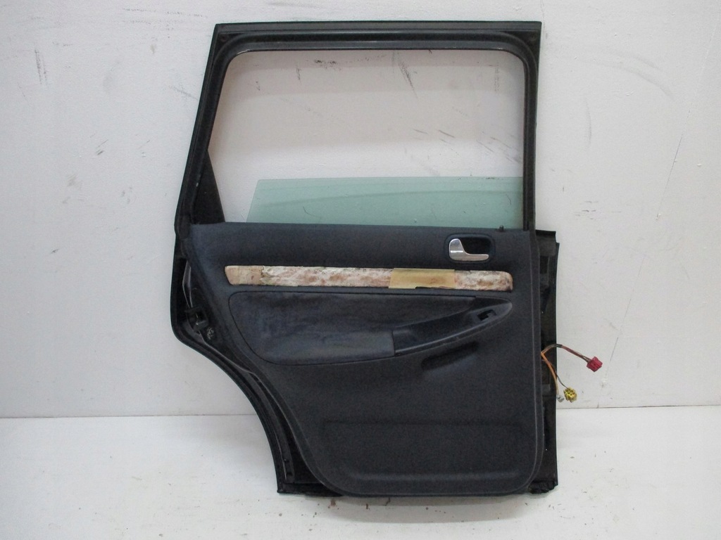 фото №8, Дверь левая задние audi a4 8d9 kombi