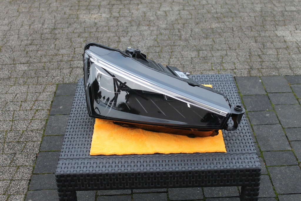 фото №1, Фара правий fulled skoda scala 957941016a