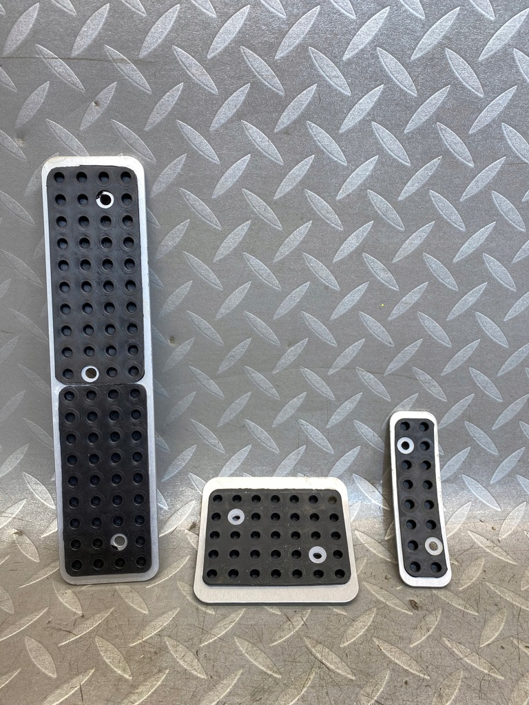 фото №5, Накладки na педали хром автоматическая коробка передач оригинал aston martin db9