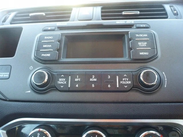 фото №1, Радио заводской kia rio iii 11-