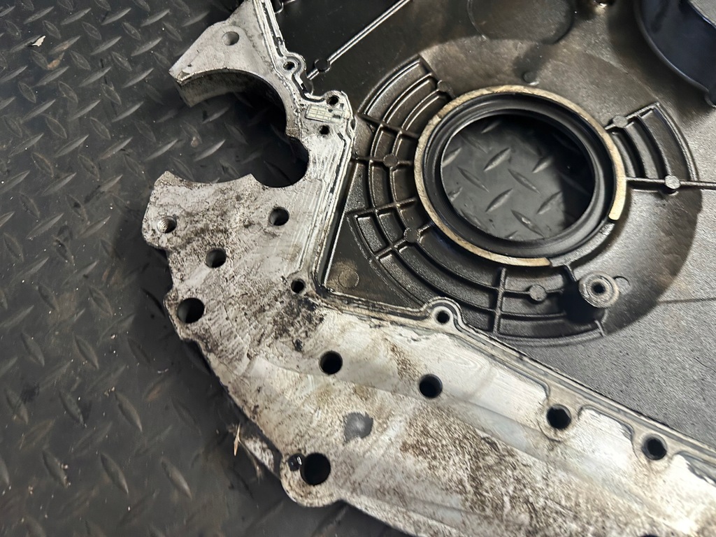 фото №8, Захист корпус розподільного валу audi a8 d3 q7 4.2 tdi bvn 057103173q