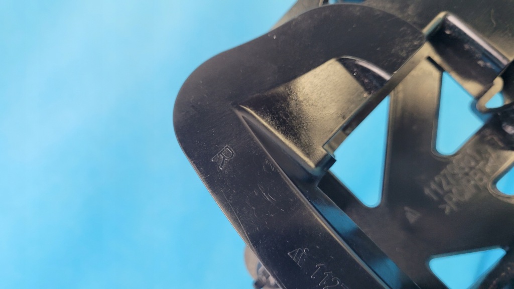 фото №11, Mercedes w247 b220 направляющая кронштейн радара a2478856402 a2478851900