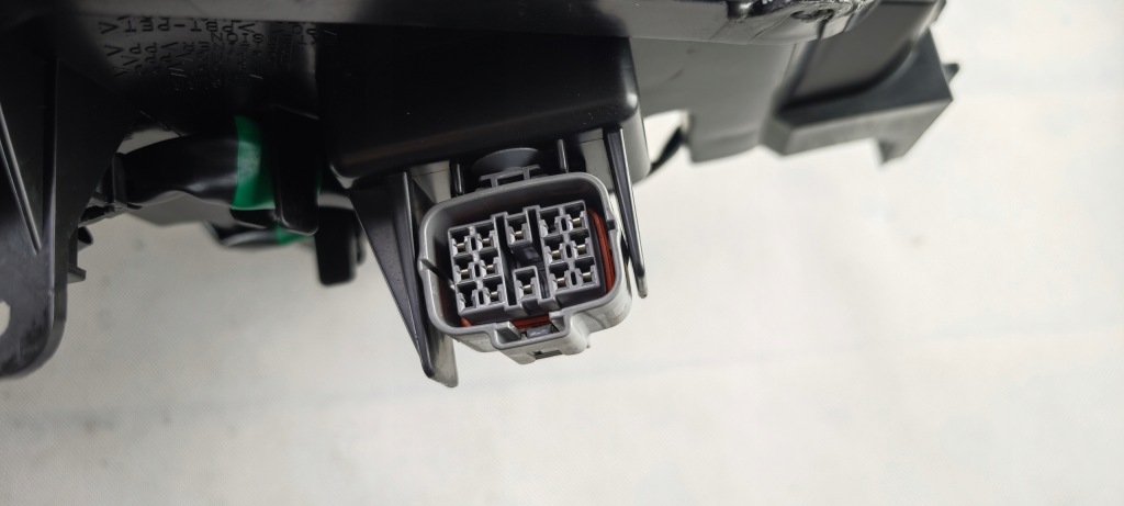 Mazda cx30 full led левое  правый  фара фара левая правая 12 контактов Киев