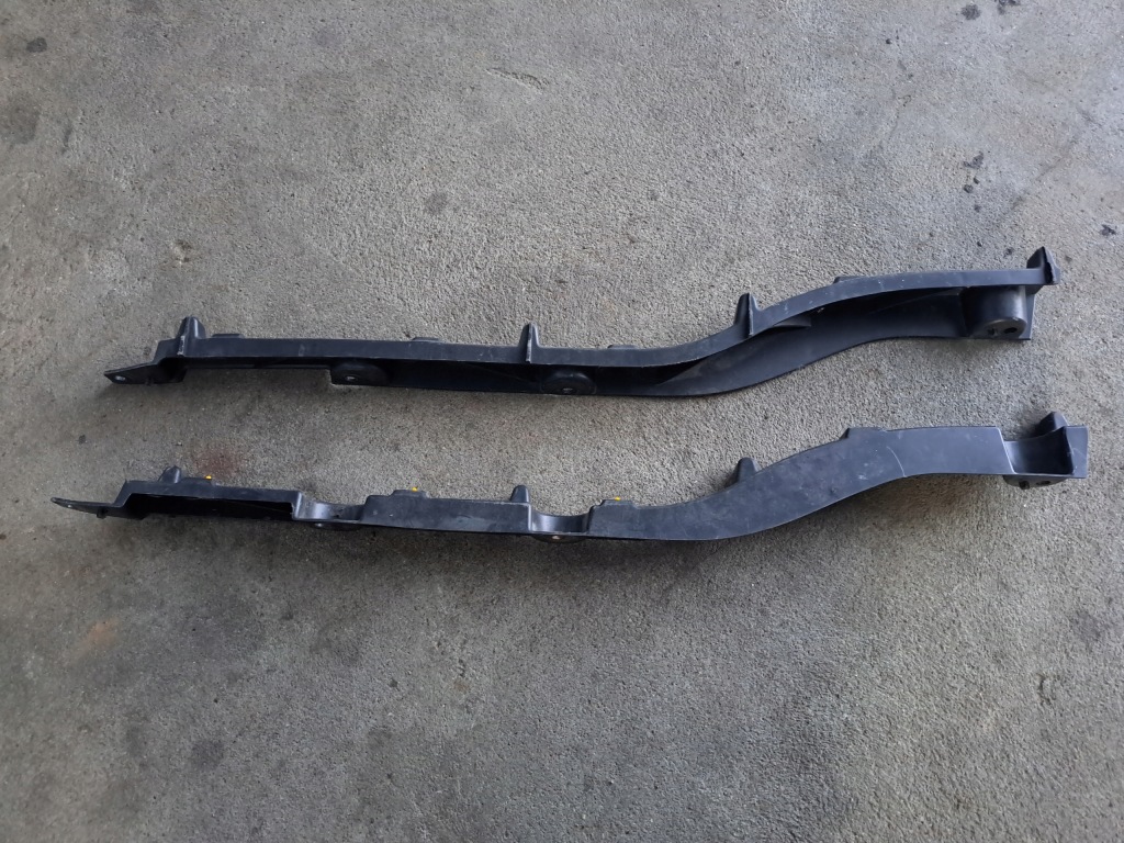 фото №1, Молдинг кронштейн левый lub правый подножка volvo fh 4