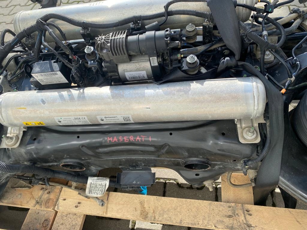 Maserati levante 3.0 d задні підвіска вісь  балка привідний вал міст амортизатор Доставка