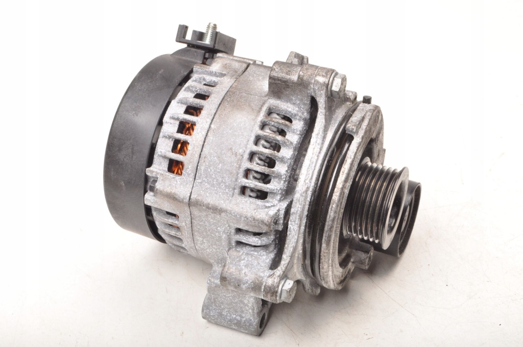 фото №1, Toyota supra v mk5 3.0 24v gr 340km генератор 8654280