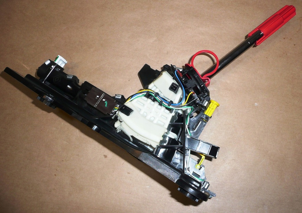 фото №2, Рычаг переключения передач renault fluence оригинал