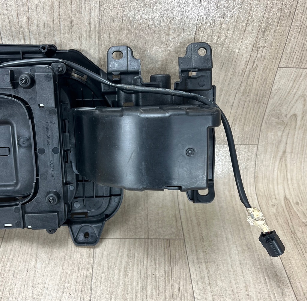 фото №5, Hyundai kona электрик lift крышка разъём зарядки 86340-k4aa0