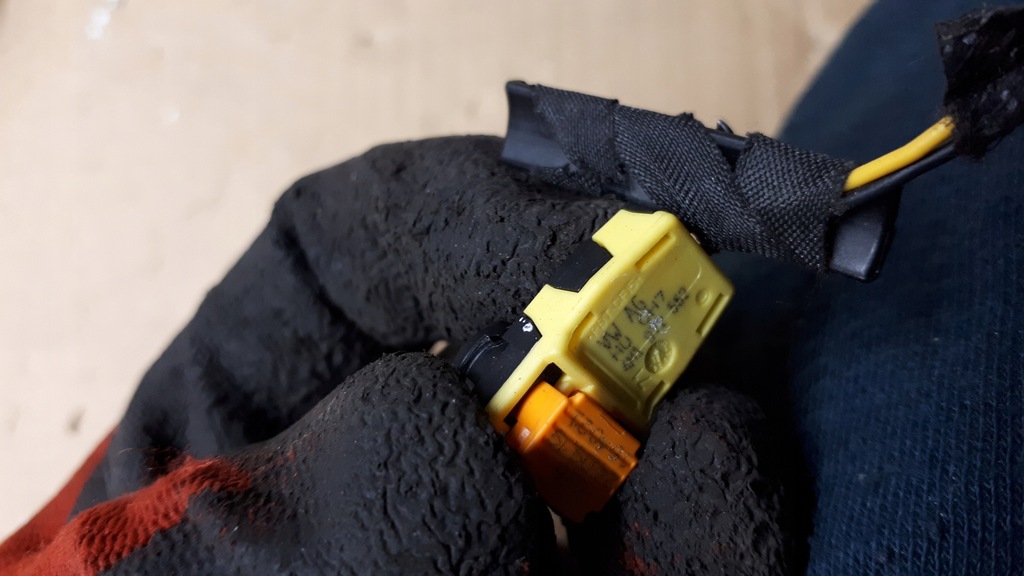 фото №9, A4 b9 lift штекер колодка подушка безопасности 4m1972562 a5 8w