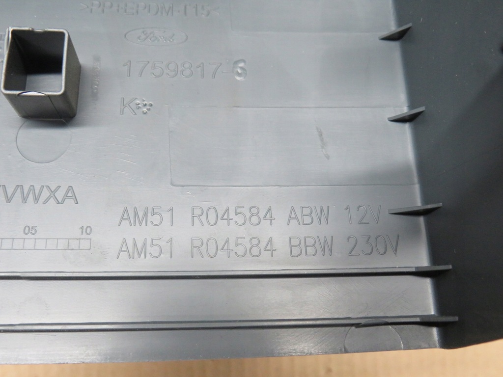 фото №10, Ford c-max ii mk2 підлокітник