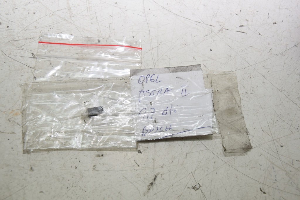 фото №6, Opel astra g блок керування 1.7td 90589736 0281001670