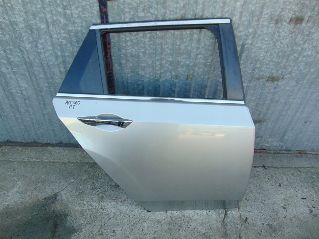 фото №1, Дверь правое задняя honda accord viii kombi nh743m