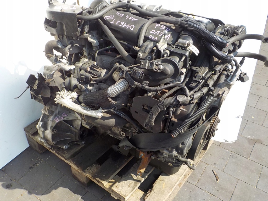 Volvo v40 12r 1.6d d2 114km двигатель d4162t комплектный Цена