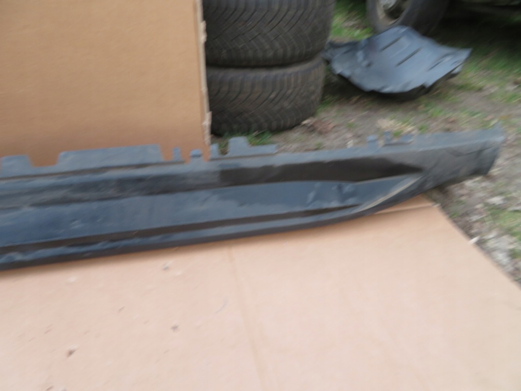 фото №14, Mercedes eqe w295 молдинг порог правая накладка sedan amg a2966986200