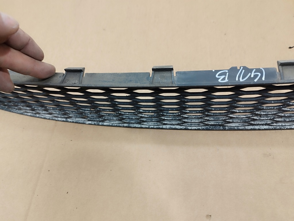 фото №6, Решётка средняя бампер перед audi tt 8n lata 1998-2006 8n0807683a