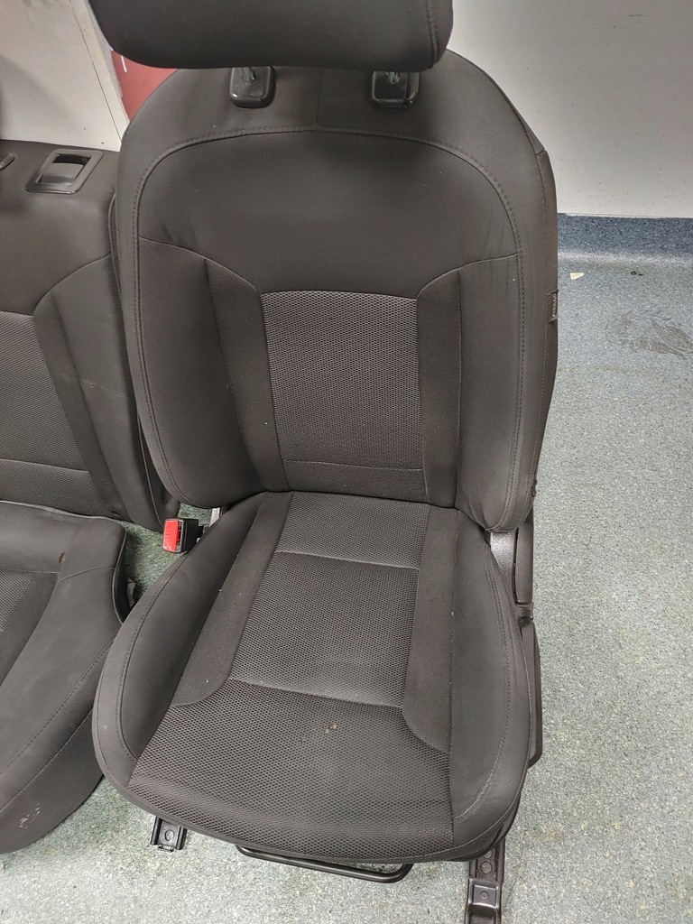 фото №5, Сидіння заднє сидіння hyundai i40 1.7crdi lift kombi ue