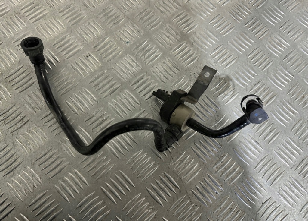 Mini cooper r56 1.6 vti електроклапан v762453780 в Україні