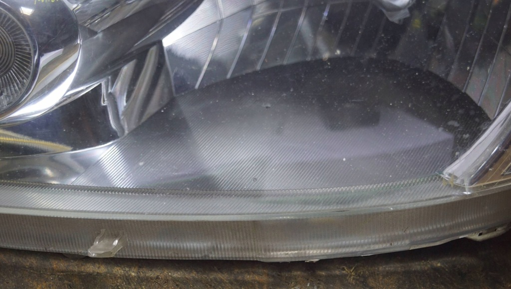 фото №7, Daihatsu materia лампа левый перед uk c1847