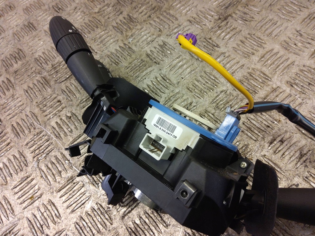 фото №10, Fiat 500 2023 рычаг / переключатель поворотники дворник