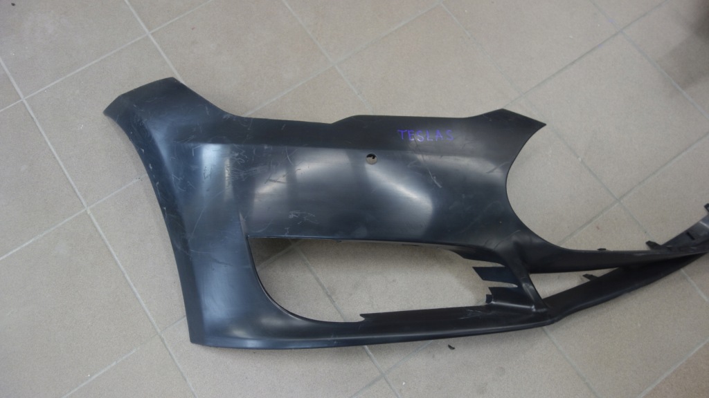 Бампер перед передній tesla model s 2012- Оригінал