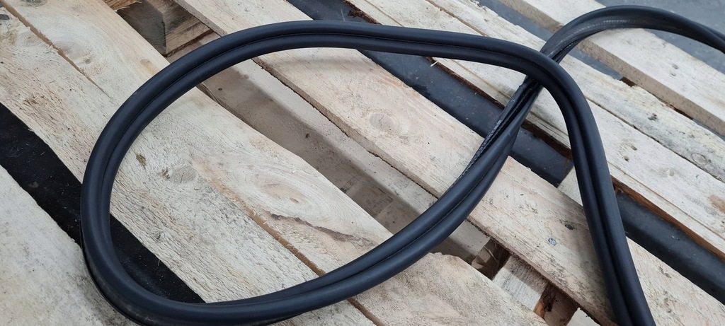 фото №6, A6 c8 4k прокладка кузовна кришки багажника задня sedan 4k5827705b 23r