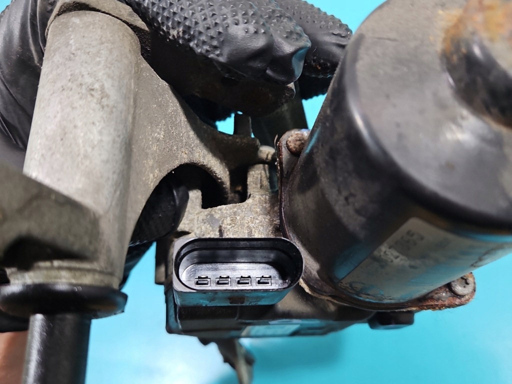 фото №7, Моторчик двигатель дворник перед opel zafira c w000027365